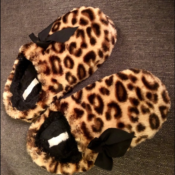 jessica simpson leopard slippers